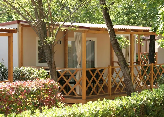 Camping Adria Mobile Homes Lanterna